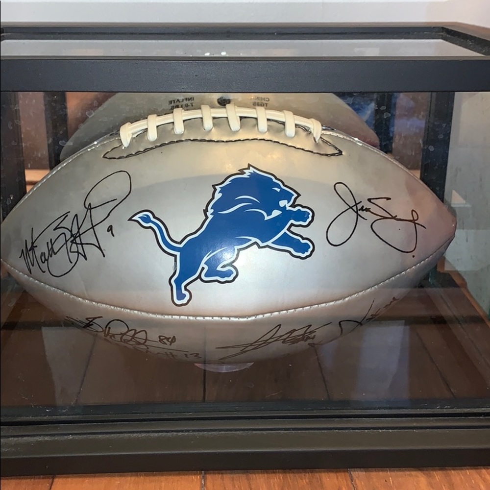 Autograph Detroit Lions football